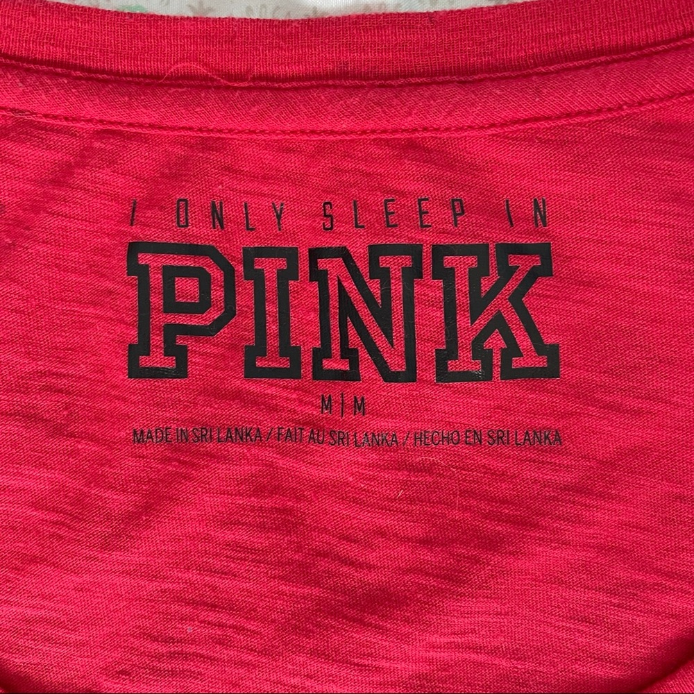 VS Pink All I Want is Everything Red T-Shirt Size Medium Xmas Christmas - Picture 5 of 8
